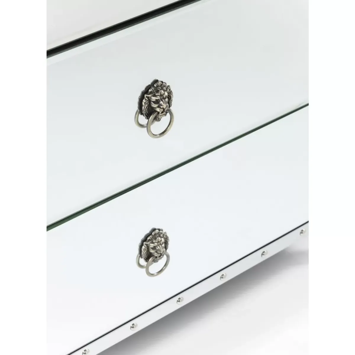 Hot Kommode Rivet Kommoden & Sideboards