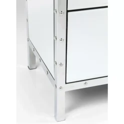 Hot Kommode Rivet Kommoden & Sideboards